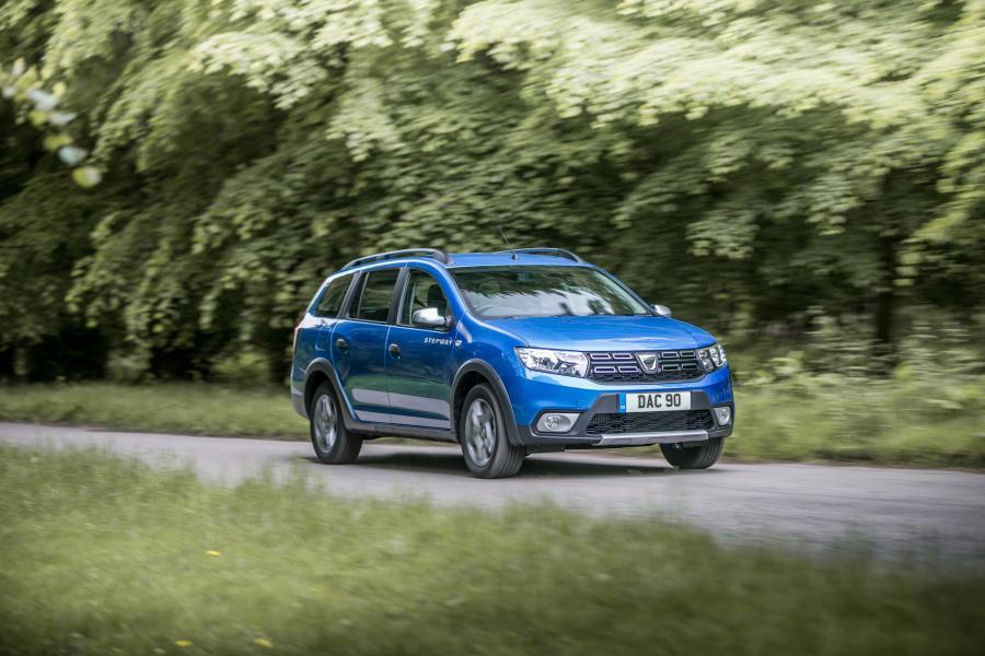  Dacia Logan MCV Stepway 2017 года  (UK) (фото 21 из 40)